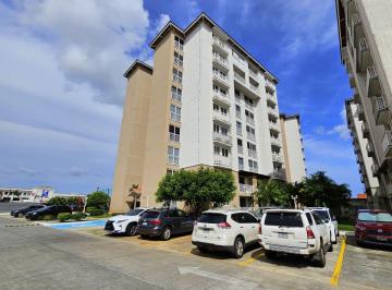 Apartamento en Venta de 3 habitaciones Urbanización Don Bosco · Venta de Apartamento en PH Torres de Versalles 1 - Haga Una Oferta