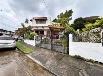 Casa de 4 habitaciones, Panamá · Venta de Casa en Betania