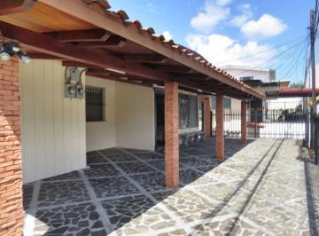 Casa de 5 habitaciones, Panamá · Venta de Casa en Betania