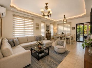 Casa · 350m² · 3 Recámaras · 2 Estacionamientos · Alquilo Casa Amoblada en Clayton PH Clayton Village