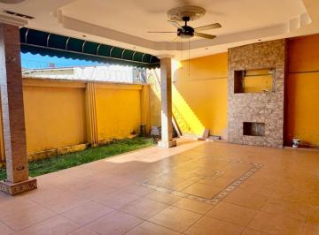 Casa de 3 habitaciones, Panamá · Rsw. Se Vende Casa 174 m, 3 Recámaras, 2 Baños, Patio Techado. Cerro Viento