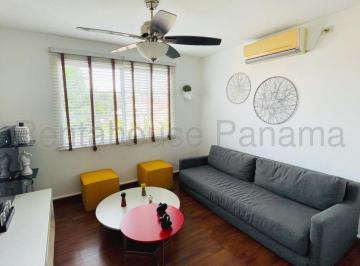 Casa de 5 habitaciones, Panamá · Casa en Altos de Panama Fuente del Fresno en Venta