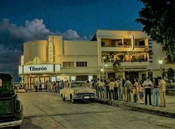 Local comercial , Chitré · Chitré, Herrera, Vendo Edificio Comercial 2 Plantas Frente Al Parque Union
