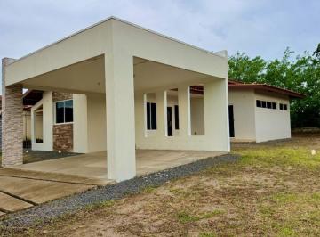 Casa de 3 habitaciones, Penonomé · Casa en en Llano Marin - Penonome