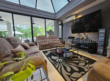 Casa de 4 habitaciones, Panamá · Espectacular Casa en Venta en Altos del Golf