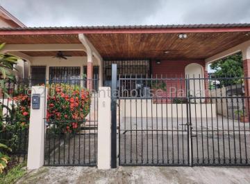 Casa de 3 habitaciones, Panamá · Venta de Casa en Betania