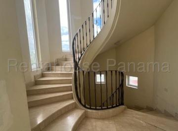 Casa de 4 habitaciones, Panamá · Amplia Casa en Venta en Dos Mares