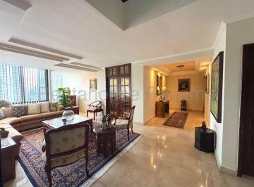 Apartamento de 3 habitaciones, Panamá · Vendo Apartamento en San Francisco