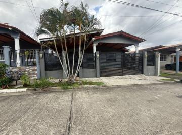 Casa de 4 habitaciones, San Miguelito · Se Vende Casa de Remate Bancario - Dr