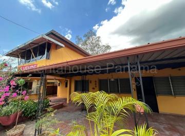 Casa de 5 habitaciones, Panamá · Venta de Casa en Betania