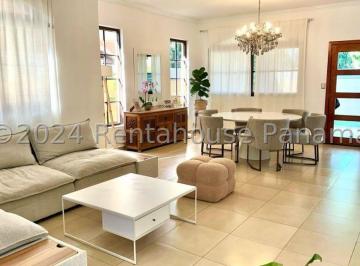 Casa de 3 habitaciones, Panamá · Alquiler de Casa en Costa Sur El Doral 336 m