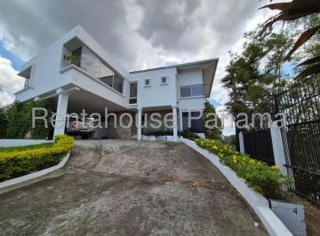 Casa de 4 habitaciones, Panamá · Venta de Casa en Betania