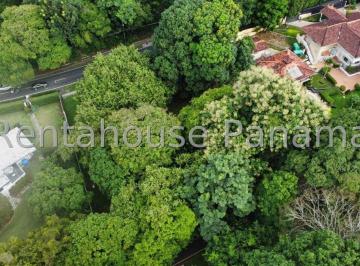 Terreno / Lote , Panamá · Venta de Terreno en Altos de Golf