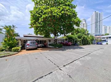Casa de 6 habitaciones, Panamá · Venta de Casa en Los Angeles