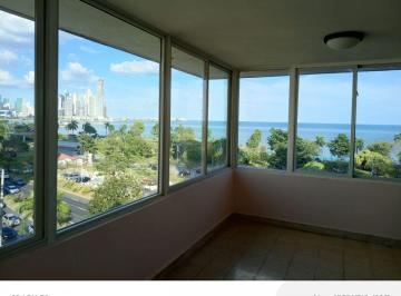 Apartamento de 3 habitaciones, Panamá · Av Balboa, Frente Al Mar: Apartamento de 3 Habitaciones, Piso Completo