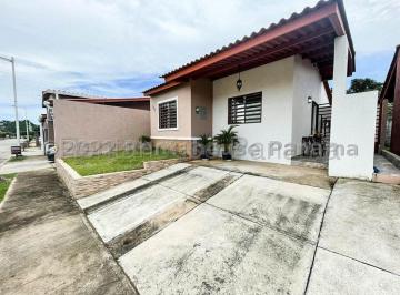 Casa de 3 habitaciones, La Chorrera · Venta de Casa en Chorrera Abs