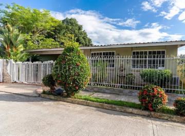 Casa de 4 habitaciones, Panamá · Venta de Casa en Campo Lindbergh Mps27 - 1558