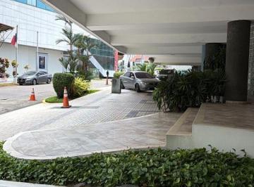 Apartamento de 4 habitaciones, Panamá · Apartamento Semiamoblado - Marbella