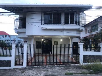 Casa de 4 habitaciones, Panamá · Se Vende Casa en Hato Pintado