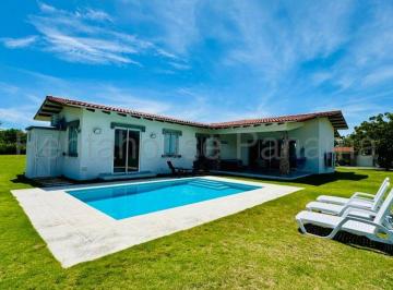 Casa de 3 habitaciones, Panamá · Venta de Casa en Coronado 27lbr1870
