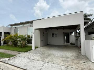 Casa · 125m² · 3 Recámaras · 2 Estacionamientos · Casa en Alquiler – Costa Sur | PH Villa Sur Residences L/blanca G. S