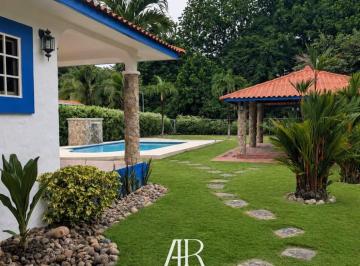 Casa de 3 habitaciones, Chame · Alquilo Casa con Piscina Privada, Zona de Coronado