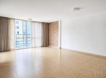 Apartamento · 93m² · 2 Recámaras · 2 Estacionamientos · Alquiler PH Cosmpolitan Tower 12 Octubre