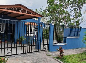 Casa de 3 habitaciones, Arraiján · Vendo Casa en Residencial La Reina