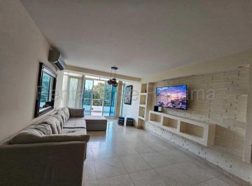 Apartamento de 1 habitación, Arraiján · Venta de Hermoso Apartamento de Playa Amoblado en PH Casa Bonita, Veracruz | 132 m², 1 Rec.