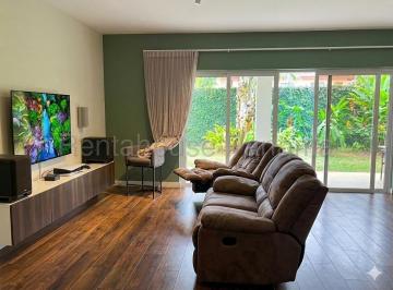 Casa de 4 habitaciones, Panamá · Venta de Casa en Versalles Quintas de Versalles 255 m