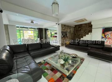 Casa de 4 habitaciones, Panamá · Casa en Albrook en Venta