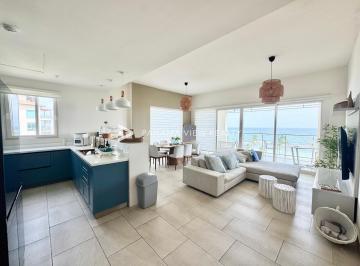 Apartamento · 214m² · 3 Recámaras · 2 Estacionamientos · Playa Escondida Frente Al Mar / Colon / Venta