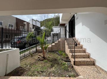 Casa de 4 habitaciones, Panamá · Se Vende Casa en Altos de Santa Maria Zc