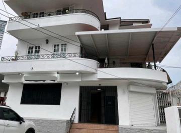 Edificio · 570m² · 1 Recámara · 7 Estacionamientos · Edificio en Bella Vista 570 m² Cerca del Riba Smith