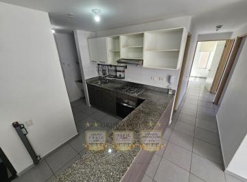 Apartamento · 3 Recámaras · 1 Estacionamientos · Alquiler de Apartamento L/blanca en PH Aviñón Towers Tumba Muerto G. S