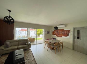 Casa de 4 habitaciones, Panamá · Venta de Espectacular Casa Dúplex en Quintas de Versalles, Versalles | 264 m², 4 Rec.