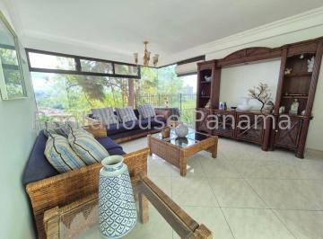 Casa de 4 habitaciones, Panamá · Venta de Casa en Betania