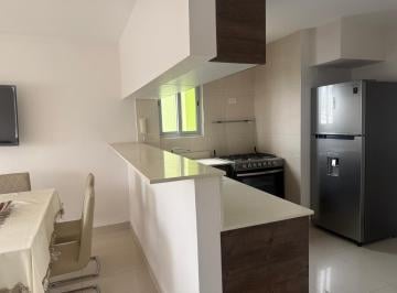 Apartamento · 97m² · 3 Recámaras · 2 Estacionamientos · Alquiler de Apartamento en PH Vicky Village, El Carmen