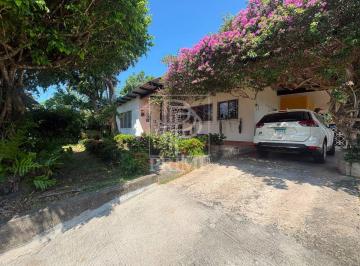 Casa de 4 habitaciones, Panamá · Casa en Venta o Alquiler en Villa Zaita
