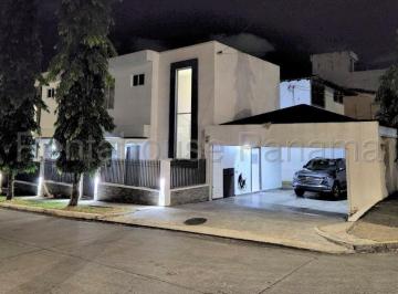 Casa de 3 habitaciones, Panamá · Alquilo Casa en La Alameda