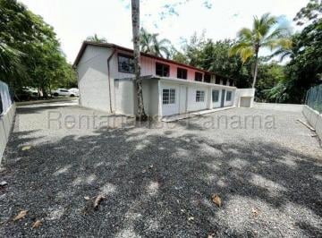 Casa de 6 habitaciones, Panamá · Venta de Casa en Clayton