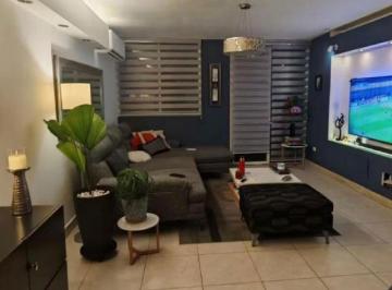 Apartamento de 3 habitaciones, Panamá · Venta de Apartamento en PH Sunrise Tower, Obarrio