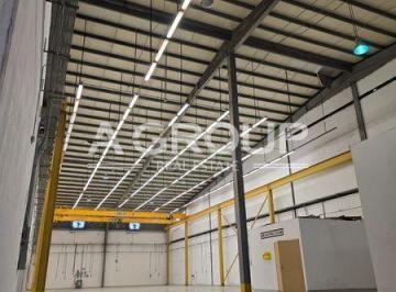 Bodega-Galpón-Depósito · 1400m² · Se Vende Bodega - Centro Logístico - Milla 8