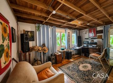 Casa de 1 habitación, Bocas del Toro · Cabana de Dos Niveles con Título de Propiedad en Venta en Bluff, Isla Colón