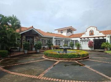 Casa de 5 habitaciones, San Carlos · Se Vende Casa en San Carlos Dpa27 - 2036