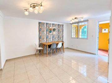 Apartamento · 60m² · 2 Recámaras · 1 Estacionamientos · Apartamento en Las Acacias Cantabria 2rec 1b Remodelado Planta Baja
