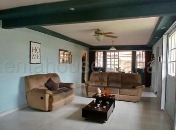 Casa de 3 habitaciones, Panamá · Venta de Casa en Res. Villa Serena, Las Cumbres | 312 m², 3 Rec.