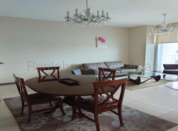 Apartamento de 1 habitación, Panamá · Venta de Espectacular Apartamento Semi - Amoblado Frente Al Mar en PH Destiny, Av Balboa | 96 m²