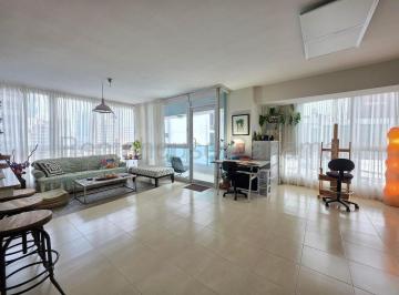 Apartamento de 1 habitación, Panamá · Venta de Apartamento en Av Balboa PH Grandbay Tower 100 m