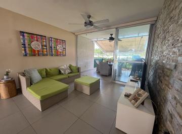 Apartamento · 95m² · 2 Recámaras · 1 Estacionamientos · Alquiler de Apartamento en PH Carenero, en Las Islas, Punta Barco